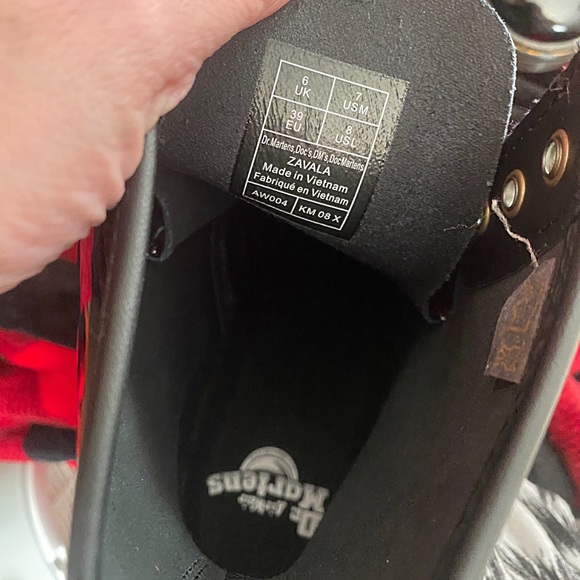 ♥️💖 NEW Dr. Martens Black Patent Leather Zavala Combat Boots NO BOX - Picture 13 of 13